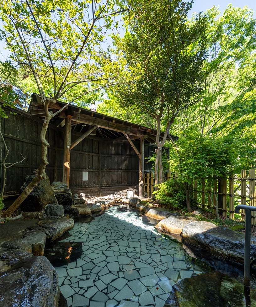 Outdoor bath